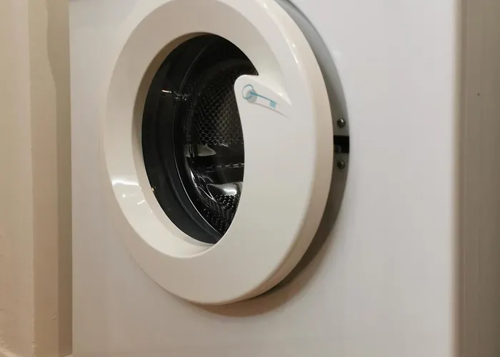 A 300m Des Plages De - Parking Prive Sainte-Maxime