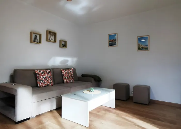 Apartament A 300m Des Plages De - Parking Prive Sainte-Maxime