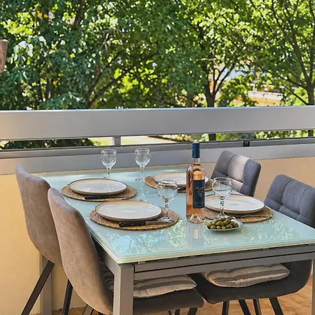 A 300m Des Plages De - Parking Prive Apartment Sainte-Maxime
